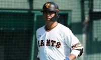 巨人小林の「日焼けした肌が芝に映える」　2か月ぶりの東京Dで「フル装備姿が最高」