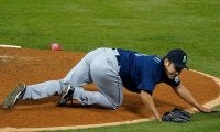 【MLB】菊池雄星、アクシデント降板は右膝の打撲と球団発表　4回5安打8奪三振4失点