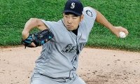 【MLB】「魔術だ！」「呪文だ！」菊池雄星に捕手がかけた“パフパフ”サインが話題に