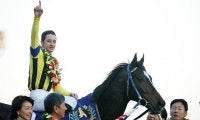 種牡馬引退…あの日、ハーツクライがディープインパクトに勝てた理由/佐藤哲三