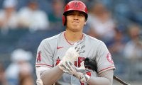 【MLB】大谷翔平も打席で思わず吹き出した…　全然投げない“貧乏ゆすり投法”は「踊ってる？」