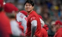 【MLB】水原一平通訳、大谷HR競争で務めるフル装備の捕手姿に日米歓喜「プロテクター可愛い」