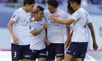 最下位の横浜FCが今季2勝目！ 相手CKからの小川弾で広島撃破【明治安田J1第22節】