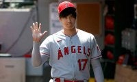 【MLB】大谷翔平に「ハグされた」　全力プレー中の“まさかの瞬間”に脚光「塁審が羨ましい」