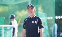 【高校野球】「先輩の分まで戦おうと」　明桜監督がベンチに持ち込んだOBプロ選手からの贈り物