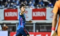 “ピッチの監督”田中碧「試合後に見せた板倉滉への豪快ツッコミ姿」