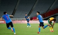 「0-0」の71分間に感じた日本サッカーの進化　松井大輔「相撲に例えるなら寄り切り」