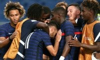 フランスが劇的勝利!　ジニャック3発にサヴァニエ値千金弾で3度のビハインド追いつた末に逆転《東京オリンピック》