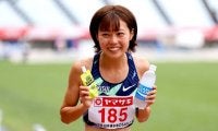 陸上・卜部蘭、史上初の中距離女子1500ｍ出場。乗り越えた“応援される喜びと苦悩”
