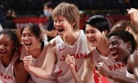 バスケ女子、初のメダル確定の快挙！　準決で86-71フランス撃破、決勝は6連覇中の米国