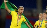 「ネイマール見てる？」志願の参加、東京五輪で得点王のリシャルリソンが金メダルに歓喜「犠牲を払ってきた甲斐があった」