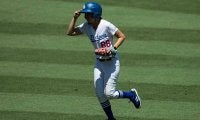 【MLB】大谷翔平の試合で珍事　ボールガールVS乱入者の別角度映像が話題「ショウヘイも衝撃」