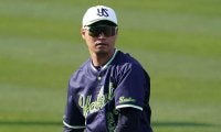 「ノリはスゲー」「似合いすぎて怖い」　燕39歳・青木の“気合いヘア”にファン驚愕