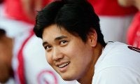 【MLB】大谷翔平の“不思議な行動”に注目　手すりに頭ゴンゴンするのも「同じショウヘイ」