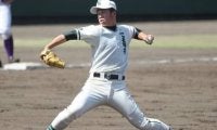 巨人・大江竜聖をしのぐキレと度胸。二松学舎の左腕は必殺クロスファイアーを武器に上位進出を狙う