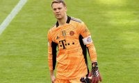 バイエルンの守護神ノイアーが足首の負傷でトレーニングを欠席…