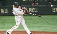 巨人に電撃トレードの中田翔、移籍1号は特大2ラン！　観戦の長嶋茂雄氏も喜ぶ