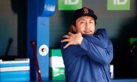 【MLB】ブルペンにいながら「今日一番の守備」　澤村拓一が見せた“ナイスキャッチ”に注目