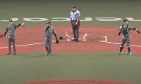 バント失敗→三塁で2度アウト…まさかの珍プレーに混乱「頭がこんがらがっちまった」