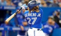 【MLB】ゲレーロJr.が1試合2発で大谷翔平を猛追　37号ソロ＆38号3ランで3本差に迫る
