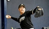 今シーズンいまだ一軍登板なし。斎藤佑樹「もうこんな時期……焦りはある」
