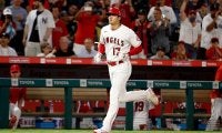 【MLB】42号の大谷翔平、131m特大弾に米実況席は絶叫「深いぞ！高い！」「弾丸は右翼席へ！」