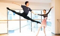 名門の英国ロイヤル・バレエ学校を卒業　2人の日本人ダンサーが歩み出すプロへの道【#青春のアザーカット】
