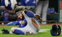 【MLB】「これは野球だぞ」「許容できない」本塁突入の走者を妨害する“タックル”に米激怒