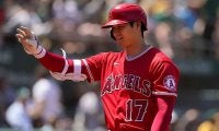 【MLB】大谷翔平、ファウル後のフォロースルーにファン笑撃「何ですか!?この可愛さは！」