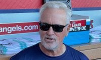 【MLB】エ軍マドン監督、大谷も大好き“スラダン名言Tシャツ”で登場　「違うバージョンも」