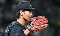 「何をしてもイケメンなのよ貴方は」　ロッテ外野手の美技連発→笑顔にメロメロ