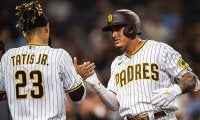 【MLB】顔面突き合わせた“大喧嘩”「ファンの前で見せてしまった」　パドレス主砲2人が陳謝