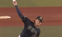 オリックス、逆転勝ちで首位ロッテに1G差　山崎颯プロ初勝利＆21安打15得点と打線爆発