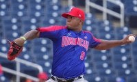ロッテ、左腕ロメロがドミニカに一時帰国　家族の病気のため、再来日は未定