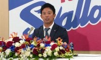 ヤクルト雄平、引退決断は「客観的に見て厳しいと」　15年リーグVは「最高の経験」