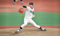 [硬式野球] チャンスで快音響かずも九回に執念の猛攻で劇的勝利！
