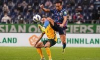 【サッカー日本代表ワールドカップ最終予選】「狙われていた長友佑都の裏のスペース」「三笘薫のような切れ込みが欲しい」【オーストラリア戦の激論】(4)