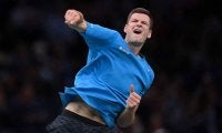 ジョコビッチ、反省もベスト4進出。フルカチュが最終戦出場決定［ATP1000 パリ］