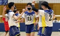 春高バレー　厚い選手層の駿台学園、メンバー入れ替えて東京１位通過