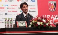 「良いことも悪いこともすぐニュースになる」14年を過ごした浦和レッズへ、阿部勇樹が一言「サポーターも一緒に先を見ていけたら」