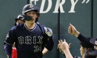 オリックス吉田正尚が「“おそらく”不可能」と語った欲張りな信念。25年ぶり日本一へ、最後のピース