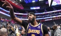 最終Qに逆転したレイカーズが連敗ストップ…サンズは連勝を「12」に／NBA