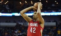 NBAで計7シーズンをプレーしたフランス出身のビッグマン、アレクシス・アジンサが引退