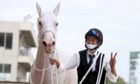 【チャンピオンズC】ソダシは初の1枠に、白毛馬×白帽子の相性は…