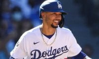 【MLB】“15年愛”貫いた愛妻が「美しい」　ド軍ベッツ超豪華結婚式に「ゴージャス!!」