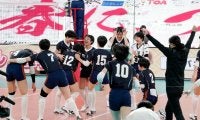 就実、涙の連覇！「やり切った」最強ツインズ「めぐつぐ」有終５１点／春高バレー