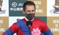 【フェアリーS】M.デムーロ「心が強い」ライラックが重賞初勝利