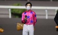 落馬で左目失明も... 奇跡の復活で地方通算2000勝を達成した宮川実騎手