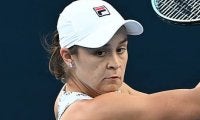 女王バーティ 初戦54分完勝