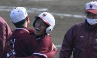服部の2打席連続本塁打など打線爆発　伝統の一戦を制す
